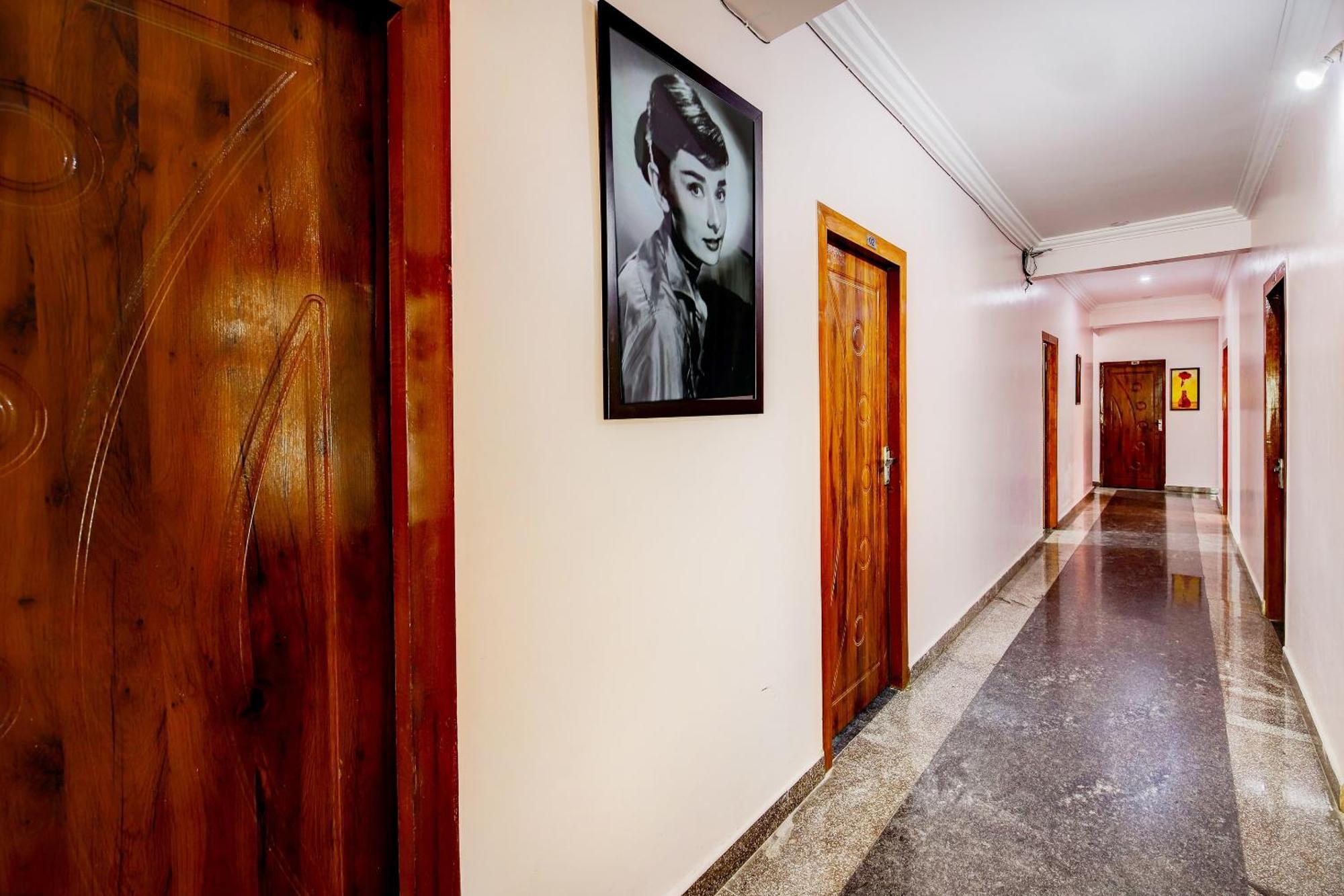 Hotel O Hotel Utsav Palace Bangalore Exterior photo